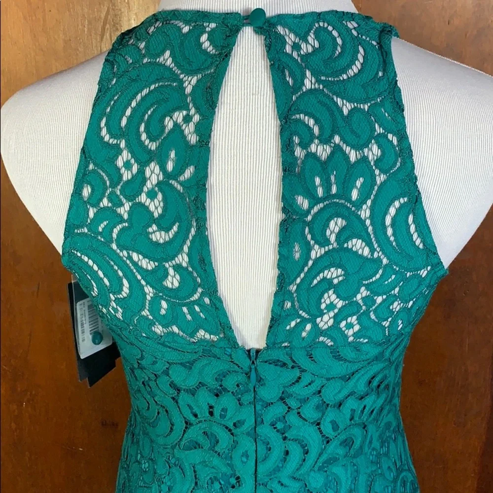 AQUA Lace Deep V Halter Gown NWT ⭐️ - Picture 6 of 7